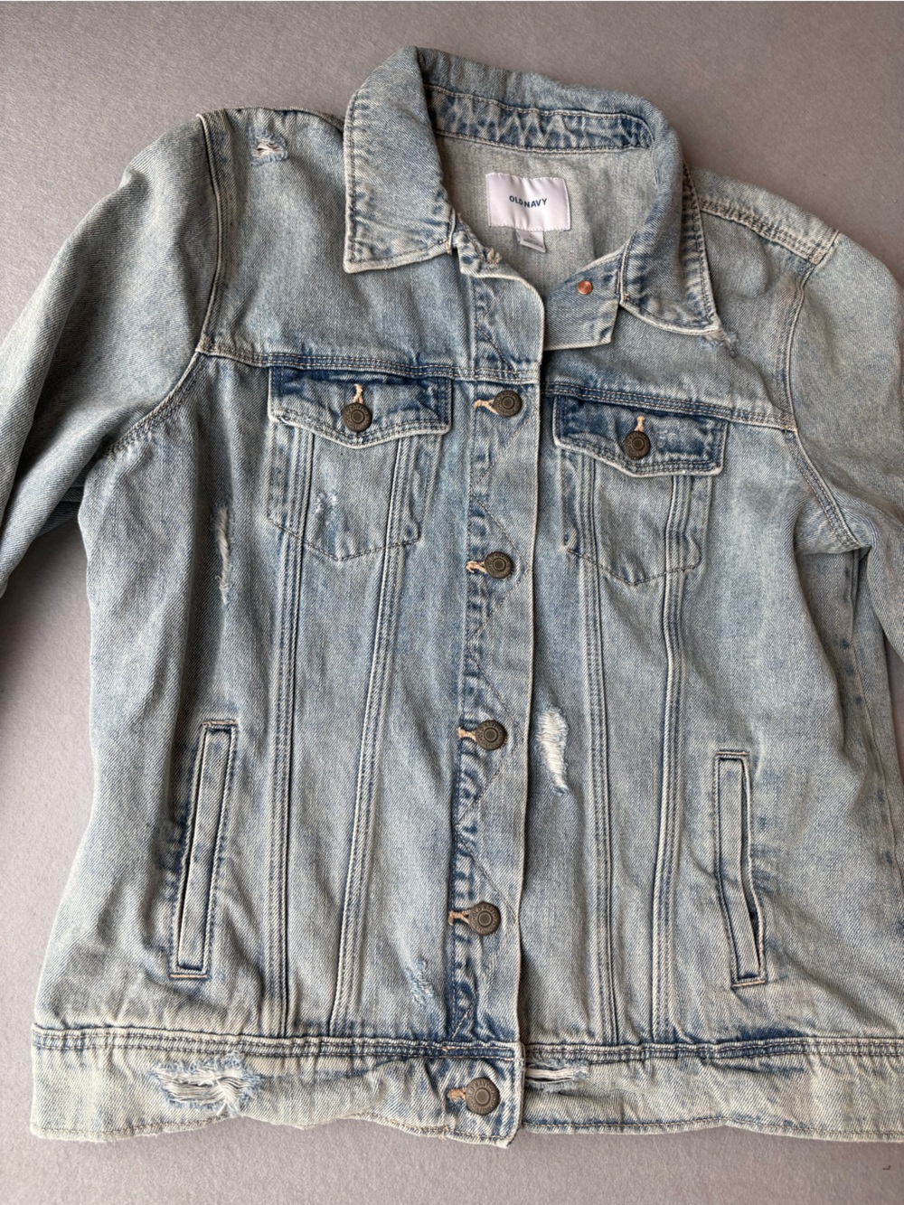 Old Navy Oversized Distressed Denim Jacket Light Wash sz L 100% Cotton - Picture 10 of 12